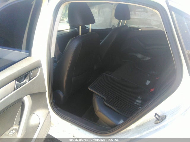 1VWAT7A36EC054726 Volkswagen Passat Wolfsburg Ed