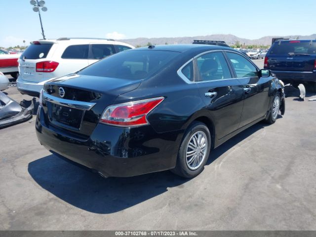 1N4AL3AP1FN876134 Nissan Altima 2.5 S