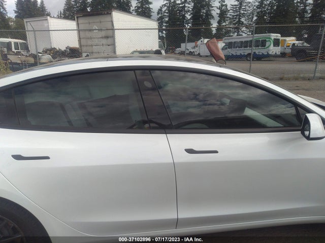 Tesla Model 3 Long Range 2020 5YJ3E1EB4LF651524 Image 3