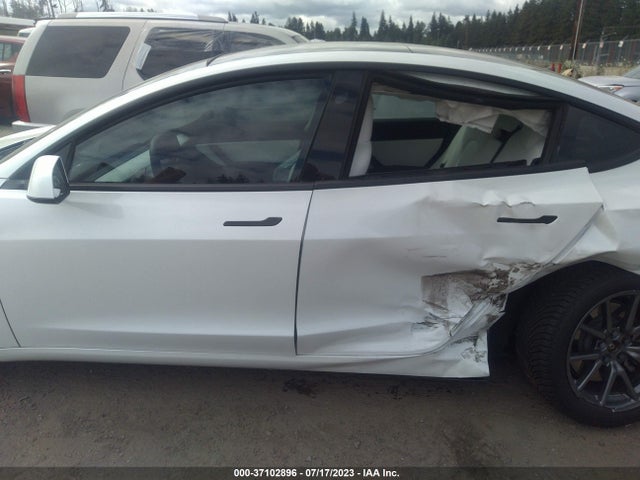 Tesla Model 3 Long Range 2020 5YJ3E1EB4LF651524 Image 4