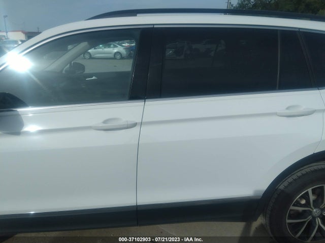 3VV2B7AX3MM120743 Volkswagen Tiguan Se/se R-line Black/sel