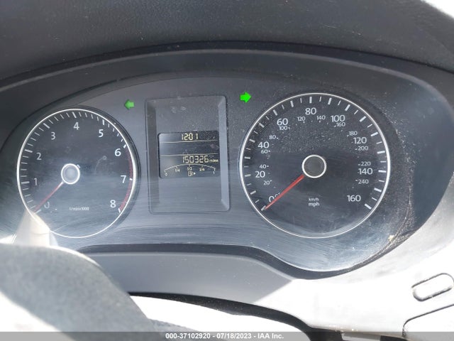 3VWB17AJ0EM432014 Volkswagen Jetta Sedan Se W/connectivity/sunroof