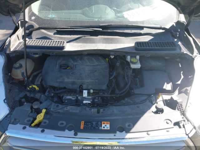 1FMCU9GD1HUC97908 Ford ESCAPE SE