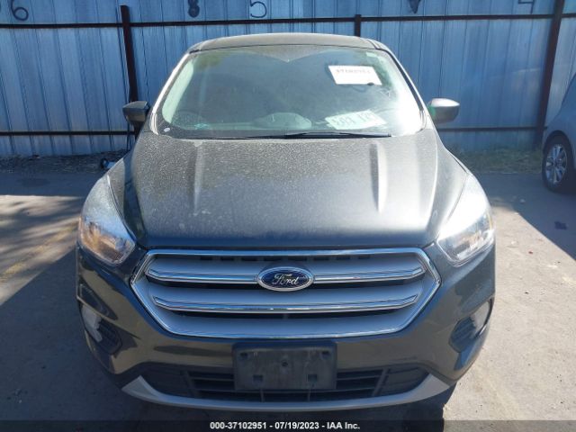 1FMCU9GD1HUC97908 Ford ESCAPE SE
