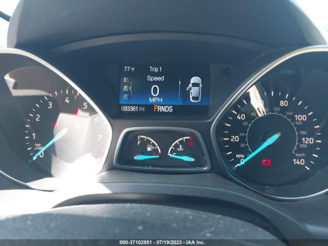 1FMCU9GD1HUC97908 Ford ESCAPE SE