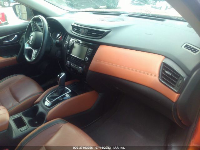 JN8AT2MT8JW452891 Nissan Rogue Sl