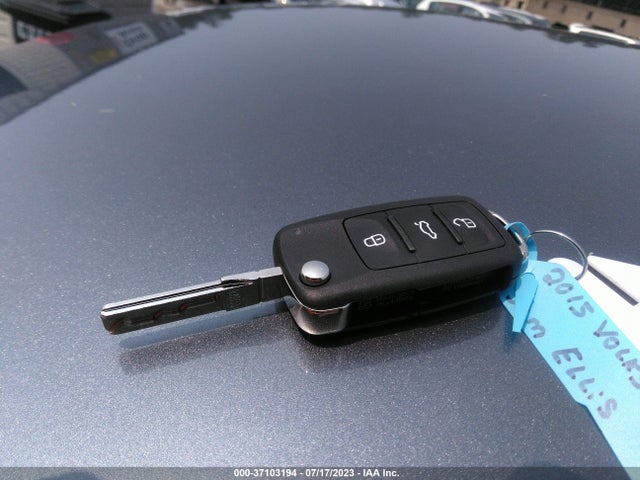 1VWAT7A36FC091051 Volkswagen Passat 1.8t Wolfsburg Ed