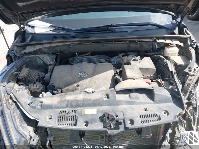 2019 TOYOTA HIGHLANDER SE/XLE VIN: 5TDKZRFH4KS552732
