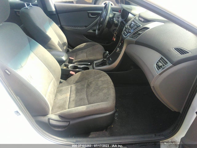 2016 HYUNDAI ELANTRA SE VIN: 5NPDH4AE0GH674917