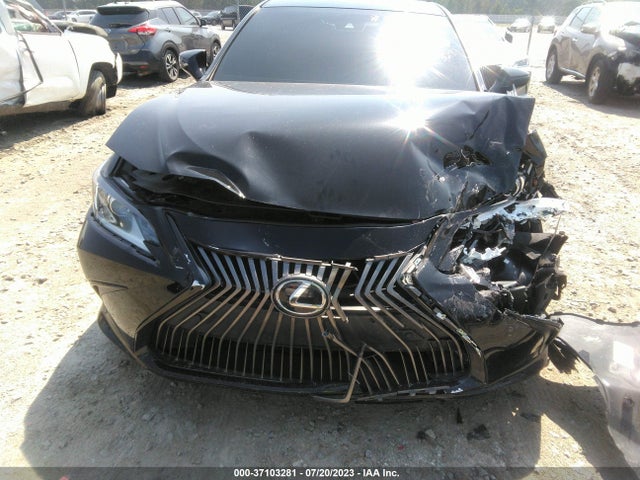 58ADZ1B15LU080710 Lexus ES