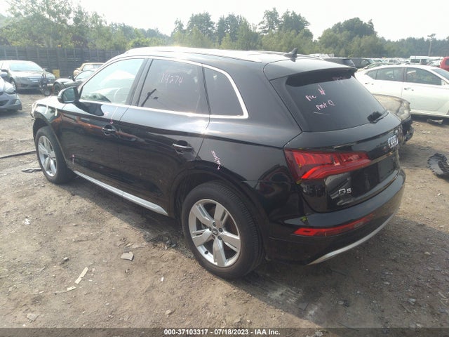 WA1CNAFY2K2047985 Audi Q5 Prestige