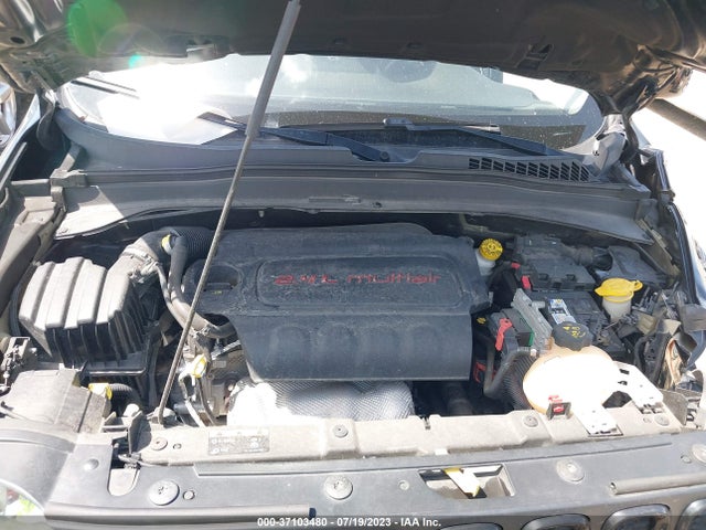 ZACCJABT2GPE17275 Jeep Renegade Latitude
