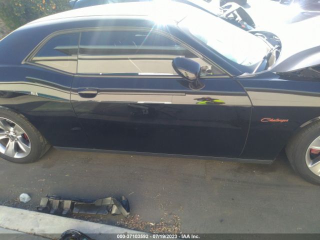 2C3CDZAG9HH624778 Dodge Challenger Sxt
