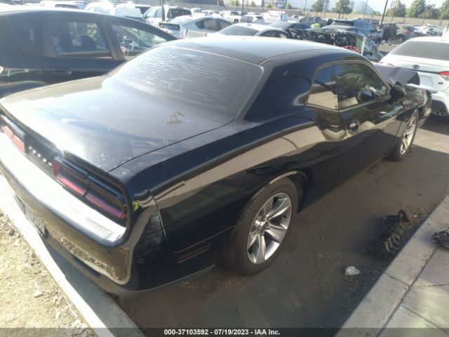 2C3CDZAG9HH624778 Dodge Challenger Sxt