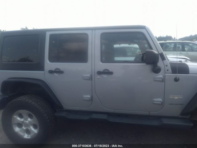1C4BJWEGXFL611529 Jeep Wrangler Unlimited Sahara