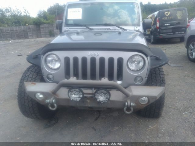 1C4BJWEGXFL611529 Jeep Wrangler Unlimited Sahara