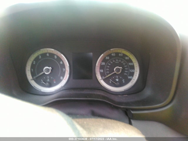 2022 HYUNDAI VENUE SEL VIN: KMHRC8A35NU207629