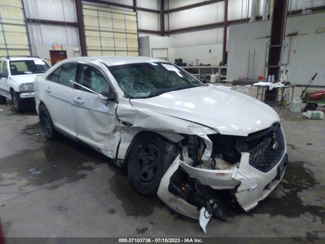 2015 1FAHP2L84FG182240 main image