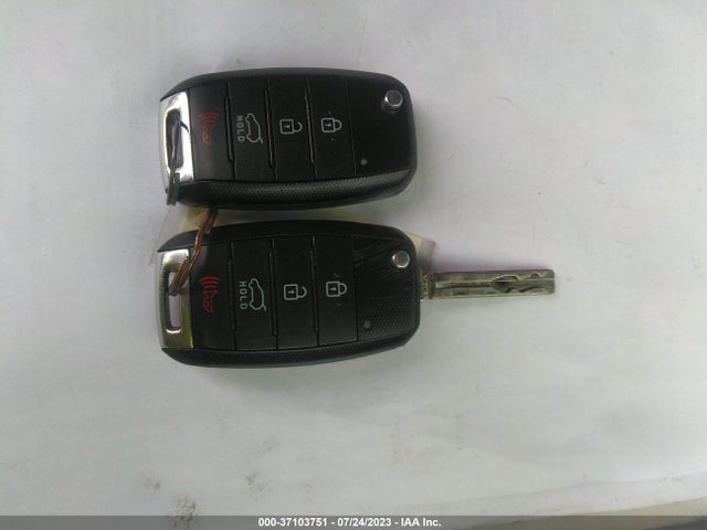 KIA Soul Base 2016 KNDJN2A25G7844537 Image 3