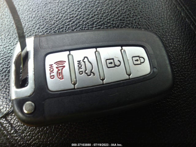 2012 HYUNDAI SONATA 2.4L LIMITED PZEV VIN: 5NPEC4AC7CH358572