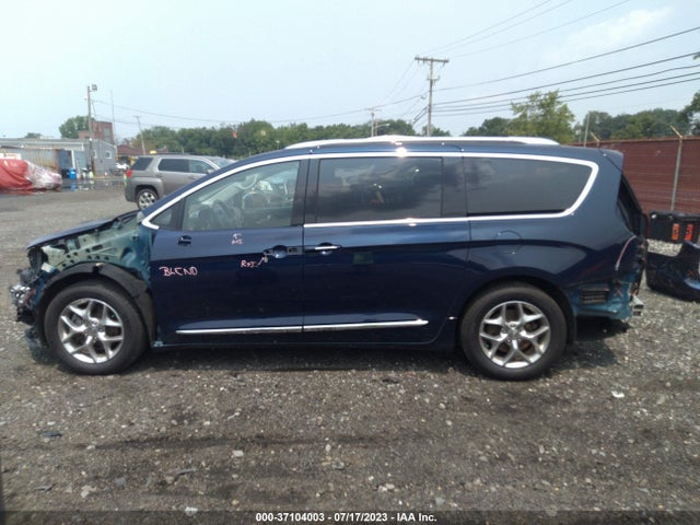 Chrysler Pacifica Limited 2018 2C4RC1GG4JR112816 Image 15