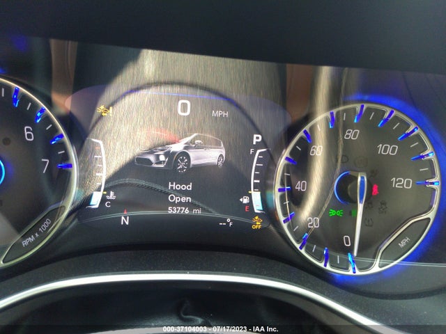 Chrysler Pacifica Limited 2018 2C4RC1GG4JR112816 Image 16
