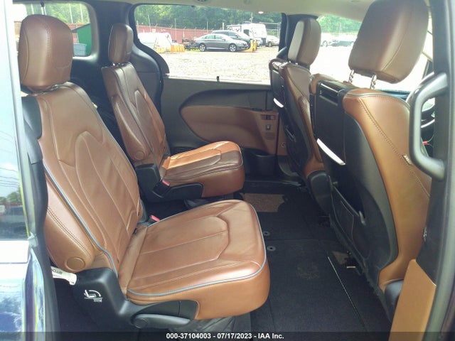 Chrysler Pacifica Limited 2018 2C4RC1GG4JR112816 Image 8
