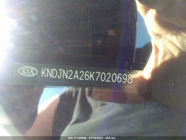 KNDJN2A26K7020698 KIA Soul Base