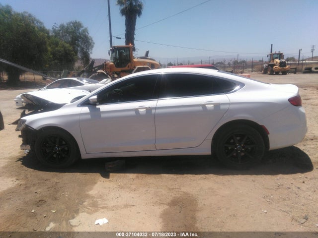 1C3CCCAB8GN117204 Chrysler 200 Limited