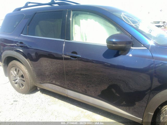 5N1DR3BB5NC214538 Nissan Pathfinder Sv
