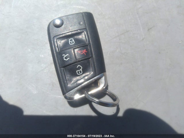 3VV2B7AX6JM206124 Volkswagen Tiguan Sel/se