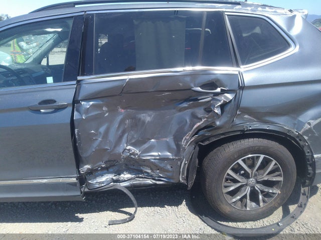3VV2B7AX6JM206124 Volkswagen Tiguan Sel/se
