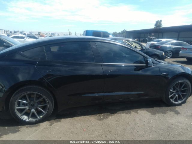 5YJ3E1EA8NF148119 Tesla MODEL 3