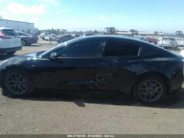5YJ3E1EA8NF148119 Tesla MODEL 3