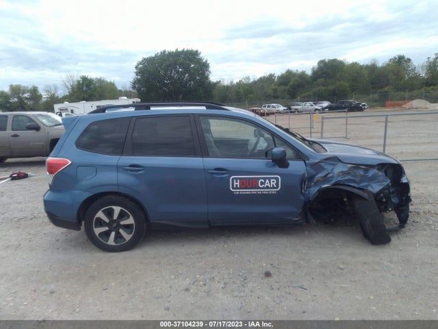 Subaru Forester 2.5i Premium 2018 JF2SJAECXJH572387 Image 13