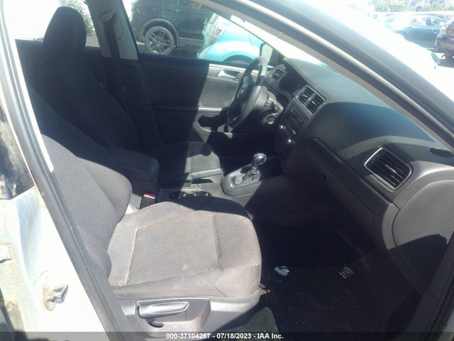 3VW2K7AJ4EM243024 Volkswagen Jetta Sedan S