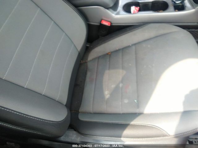 1FMCU0G7XGUB57005 Ford ESCAPE SE