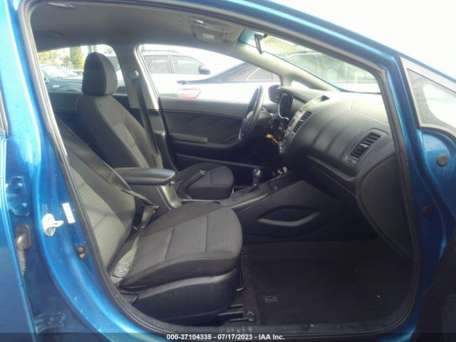 KNAFX4A69E5211592 KIA FORTE LX