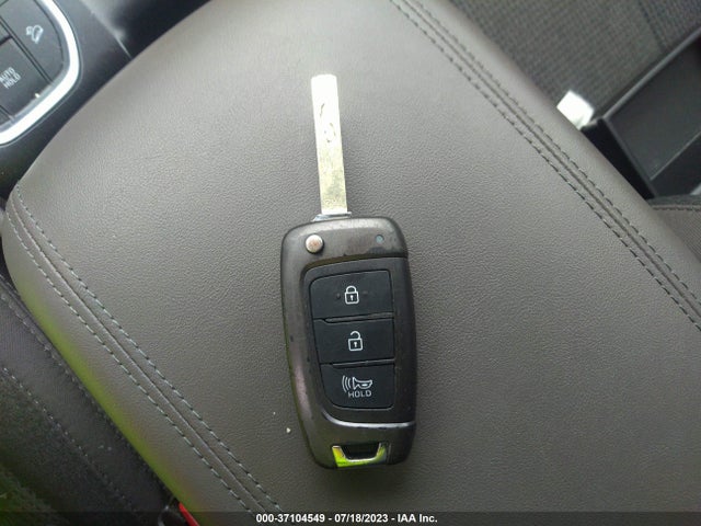2020 HYUNDAI SANTA FE SE VIN: 5NMS2CAD8LH151789