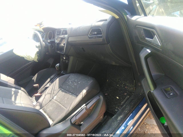 3VV3B7AX7LM096952 Volkswagen Tiguan Se/sel/se R-line Black