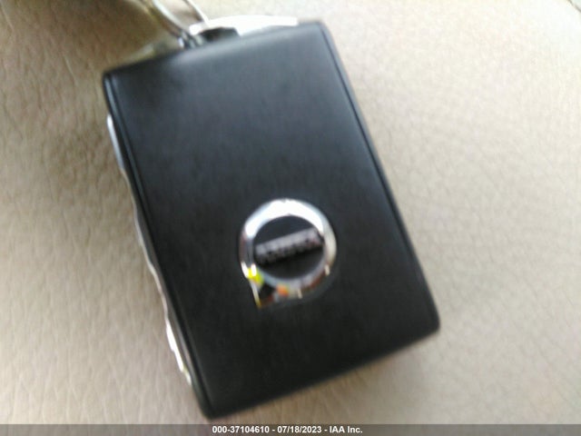 2021 Volvo V60, VIN: YV4102WK1M1073819