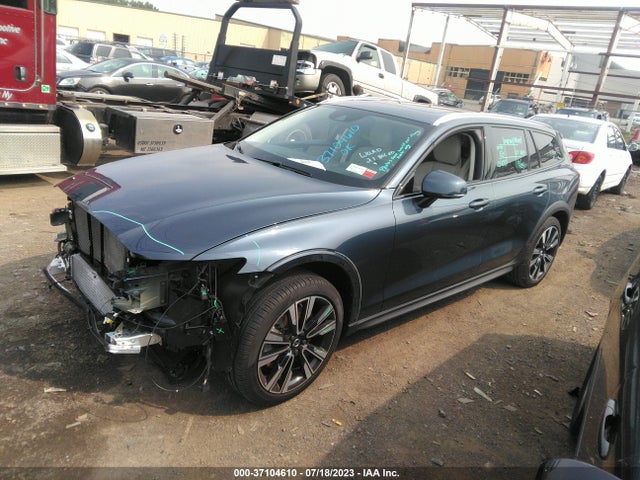 2021 Volvo V60, VIN: YV4102WK1M1073819