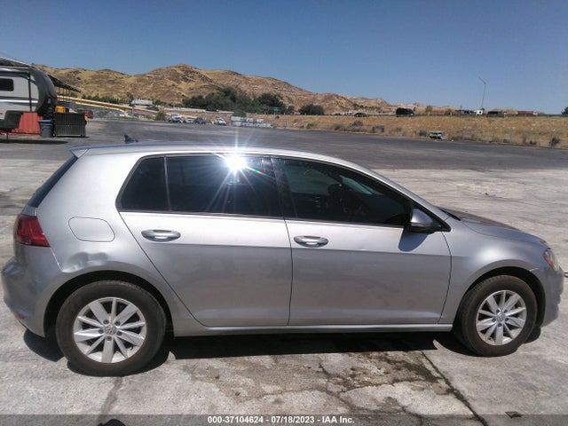 3VW217AU9GM024415 Volkswagen Golf Tsi S