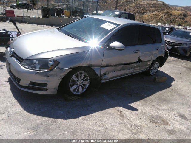 3VW217AU9GM024415 Volkswagen Golf Tsi S