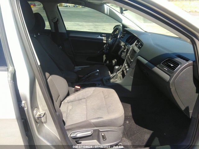 3VW217AU9GM024415 Volkswagen Golf Tsi S