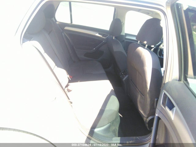 3VW217AU9GM024415 Volkswagen Golf Tsi S