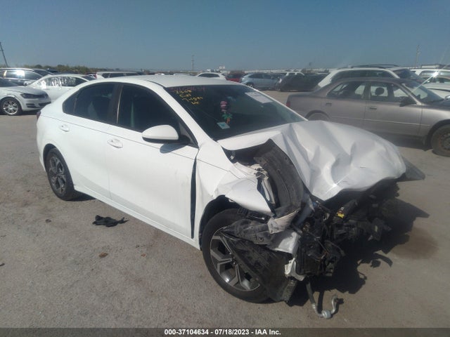 2019 KIA FORTE LXS VIN: 3KPF24AD6KE020535