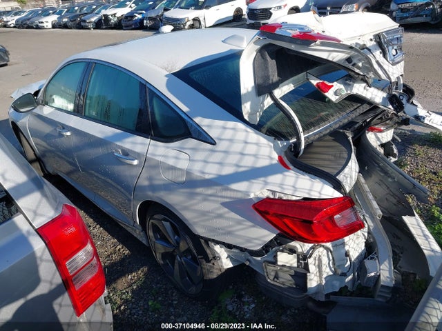 2018 HONDA ACCORD SEDAN TOURING 1.5T VIN: 1HGCV1F93JA010075