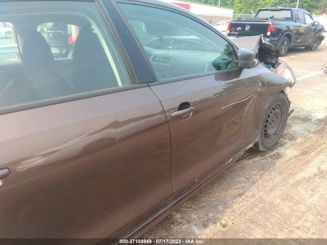 2012 VOLKSWAGEN JETTA SEDAN S W/SUNROOF VIN: 3VW2K7AJ1CM320557