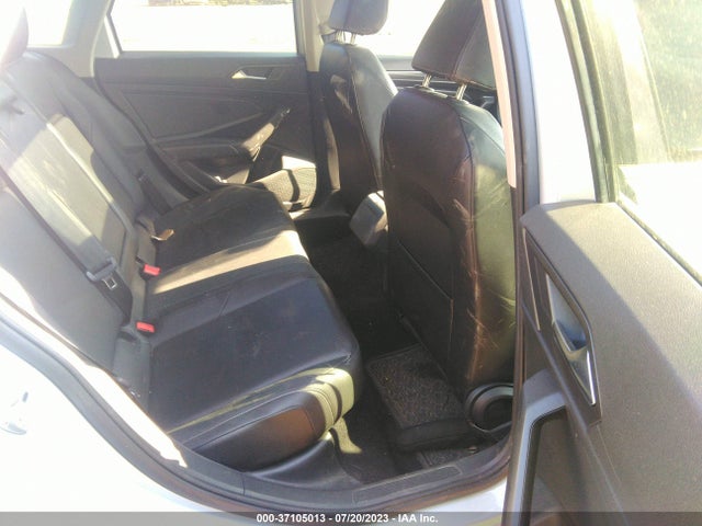 3VWE57BU4KM063096 Volkswagen JETTA SEL